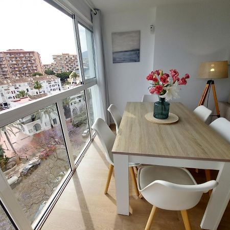 Beautiful Sea Views Cozy Apartment 350 M From Beach Benalmádena Dış mekan fotoğraf