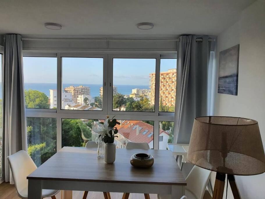 Beautiful Sea Views Cozy Apartment 350 M From Beach Benalmádena Dış mekan fotoğraf