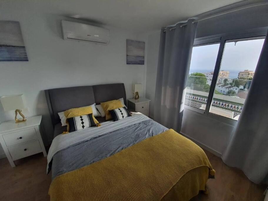 Beautiful Sea Views Cozy Apartment 350 M From Beach Benalmádena Dış mekan fotoğraf