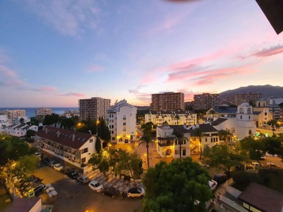 Beautiful Sea Views Cozy Apartment 350 M From Beach Benalmádena Dış mekan fotoğraf