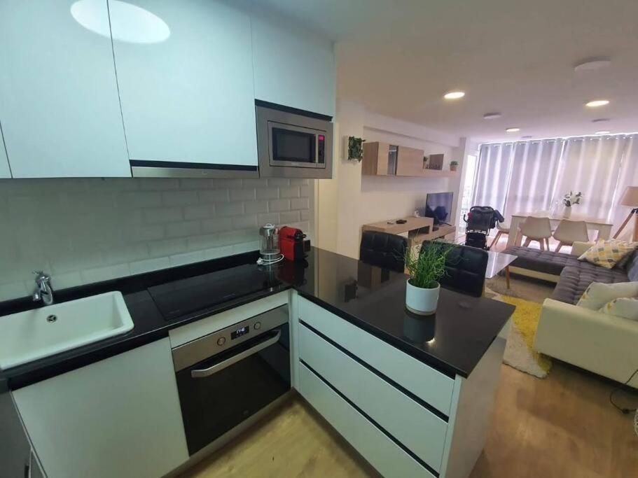 Beautiful Sea Views Cozy Apartment 350 M From Beach Benalmádena Dış mekan fotoğraf