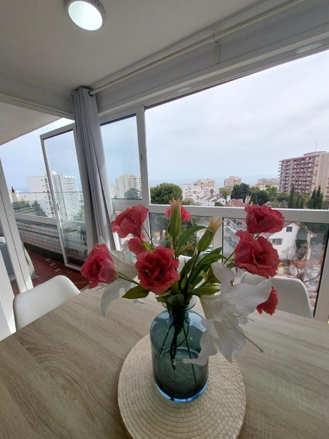 Beautiful Sea Views Cozy Apartment 350 M From Beach Benalmádena Dış mekan fotoğraf