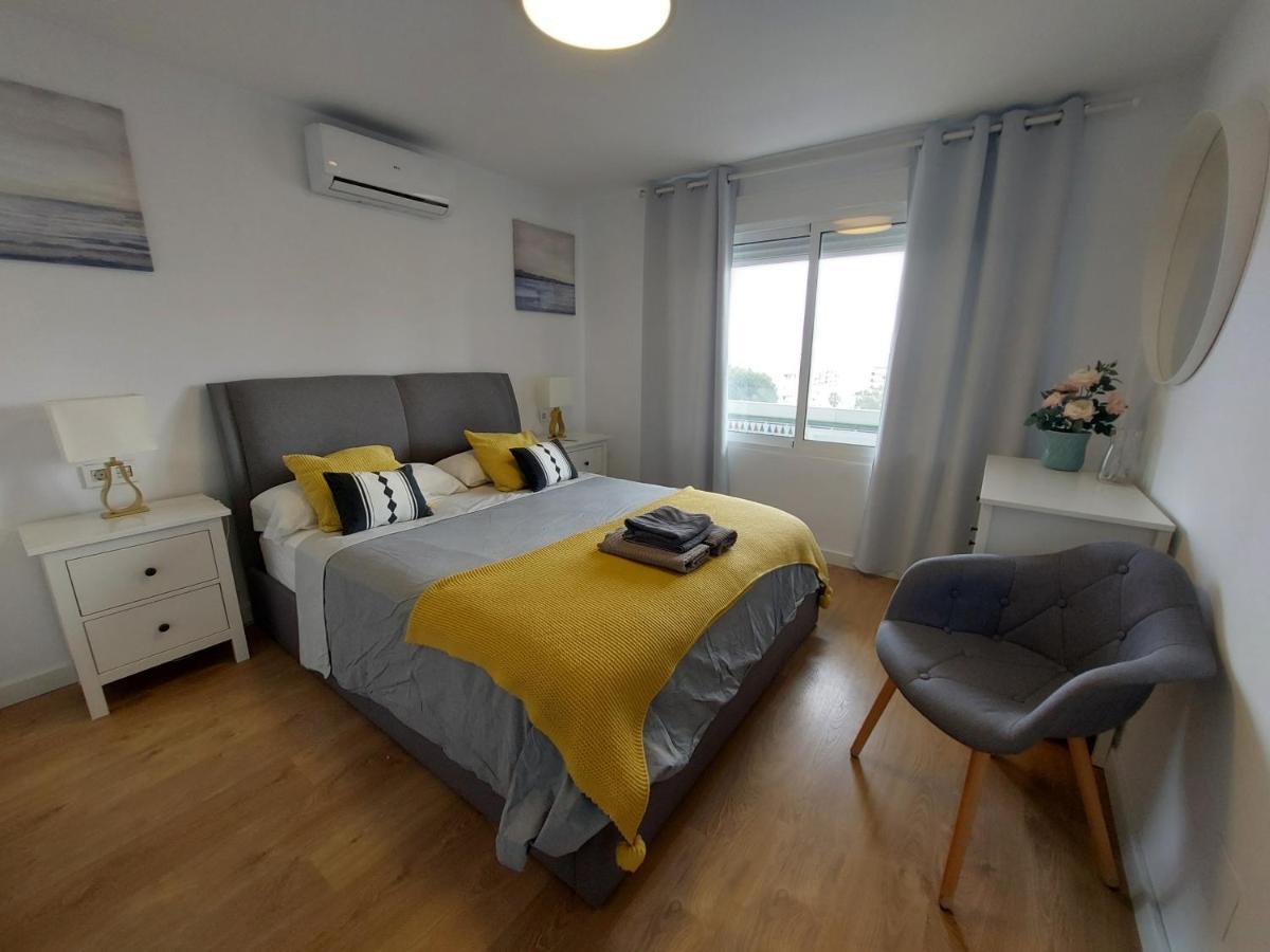 Beautiful Sea Views Cozy Apartment 350 M From Beach Benalmádena Dış mekan fotoğraf